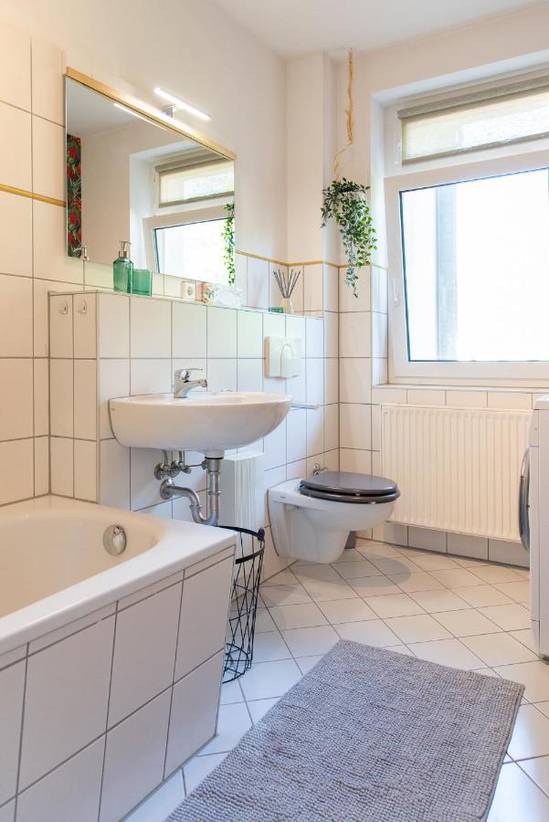 Stilvolles Apartment - Balkon, Netflix, Nespresso, Zentral, Messe เคมนิตซ์ ภายนอก รูปภาพ