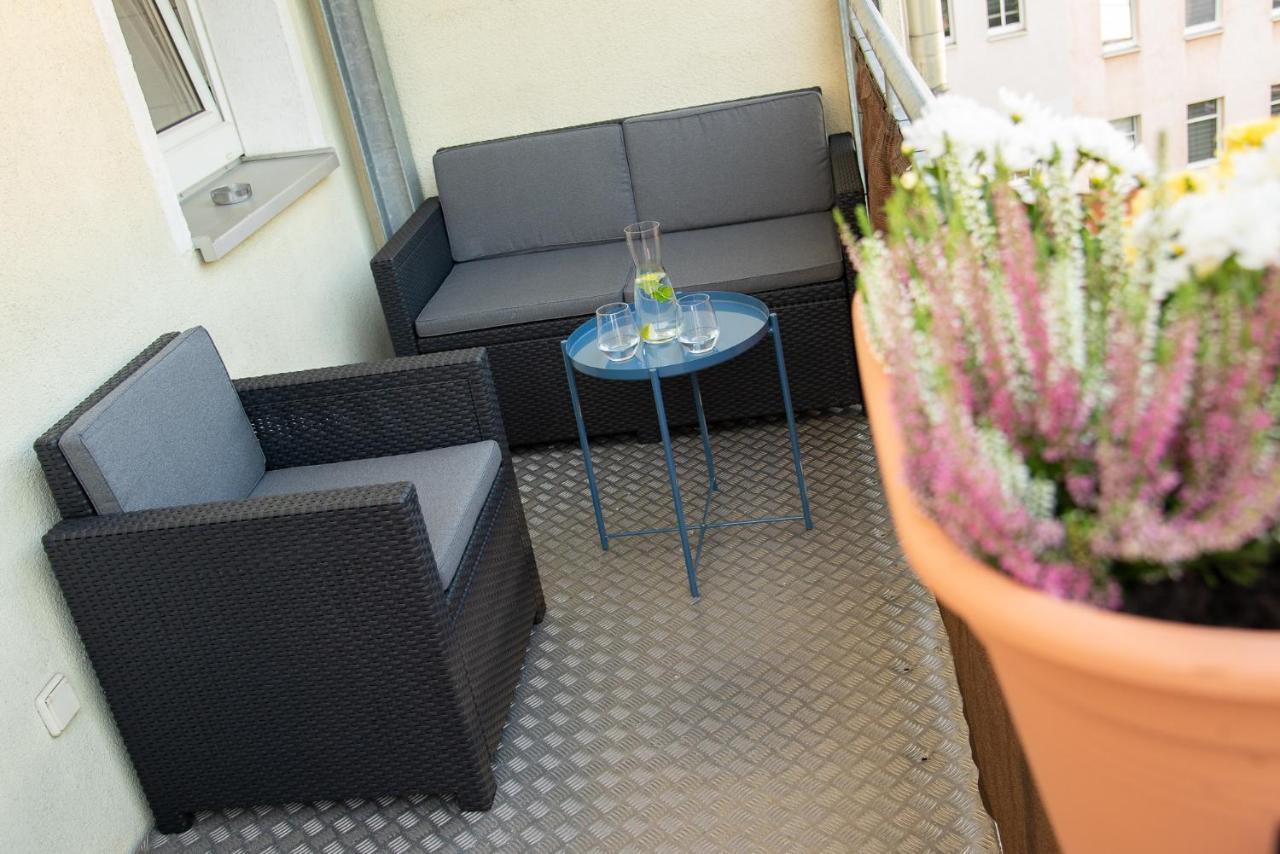 Stilvolles Apartment - Balkon, Netflix, Nespresso, Zentral, Messe เคมนิตซ์ ภายนอก รูปภาพ